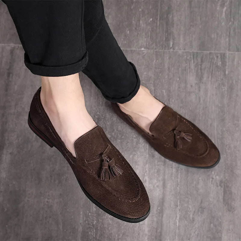 Fashion Men's Casual Shoes Suede Leather Slip-on Mens Trendy Tassels Classic Loafers Moccasins Men Party Wedding Driving Flats
