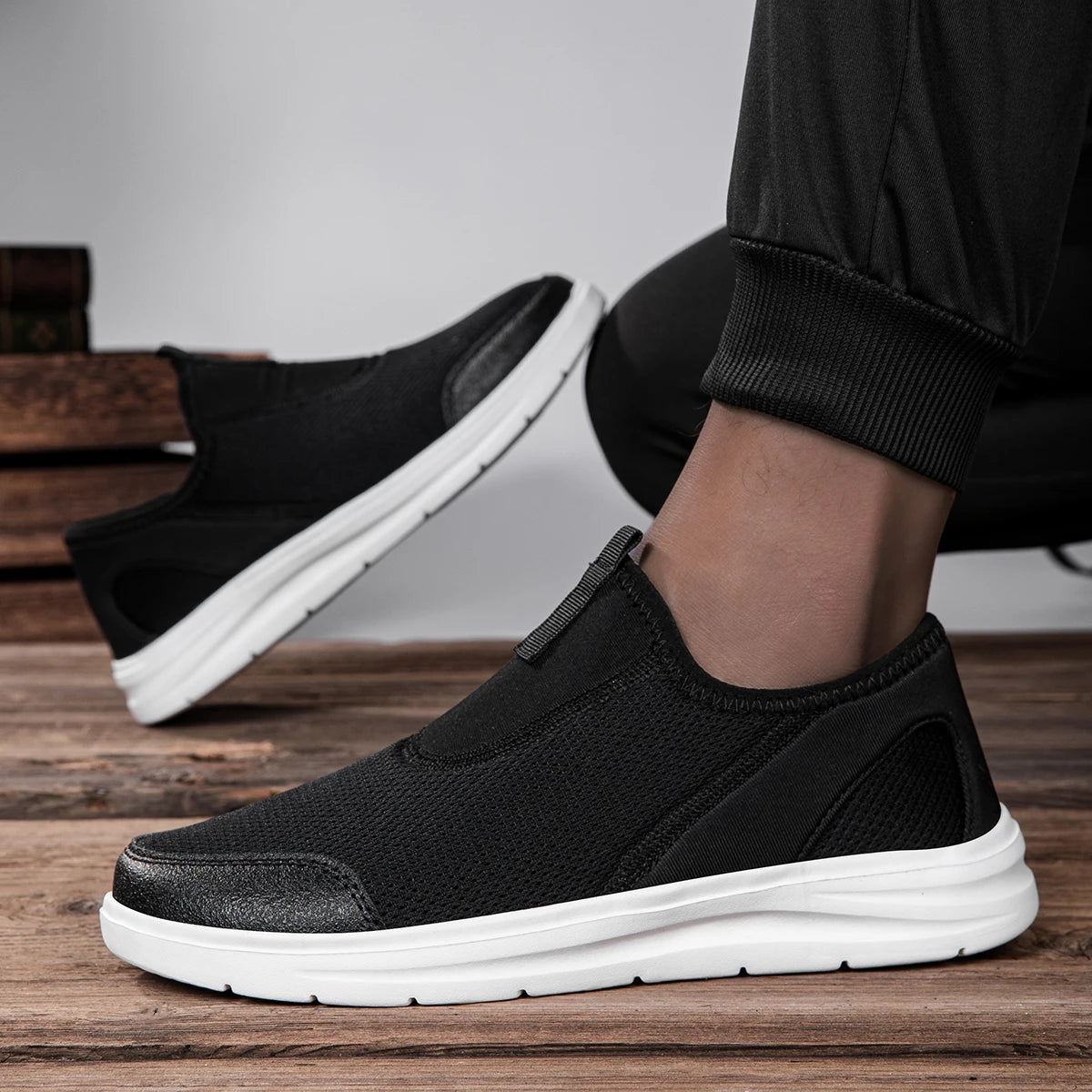 Summer Men's Shoes Mesh Sneakers Fashion Flying Woven Running Shoes Trendy Casual Ultra-Soft Ultra-Light Mesh Shoes
