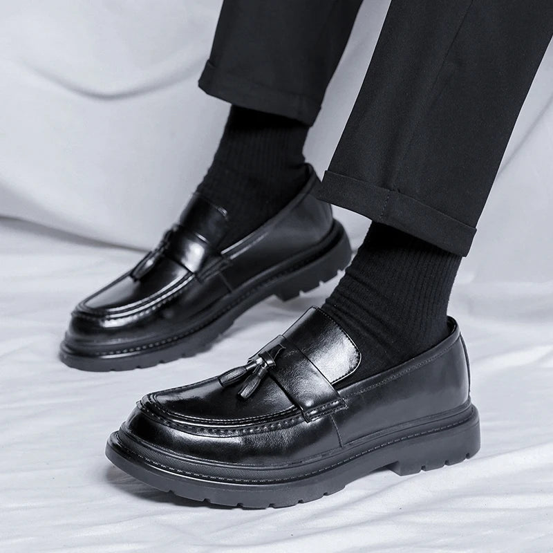 Brand Luxury Tassel Loafers Dress Shoes Men Shoes Black British Style Moccasin Thick Bottom Low Heel Business Formal Mens Shoes