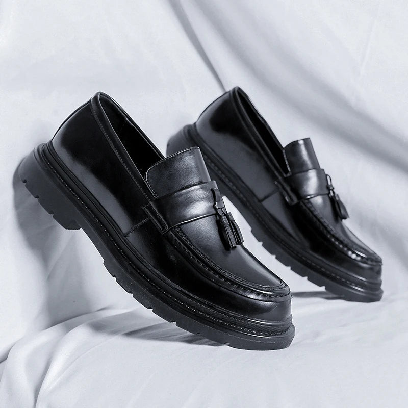 Brand Luxury Tassel Loafers Dress Shoes Men Shoes Black British Style Moccasin Thick Bottom Low Heel Business Formal Mens Shoes