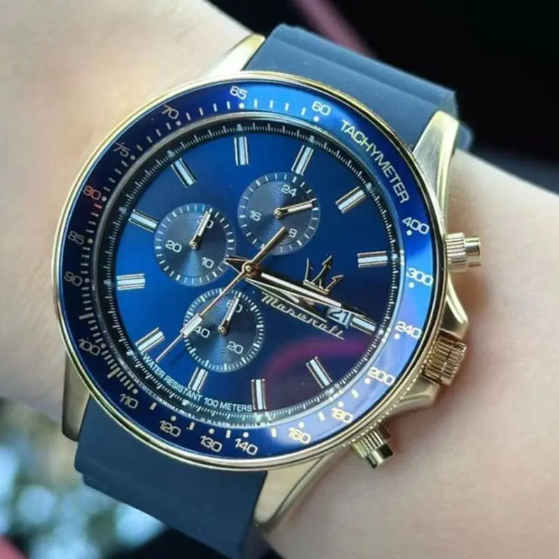 Original gold Maserati men's watch sports leisure luxury Shi Ying Europe and America large dial black silicone watch.