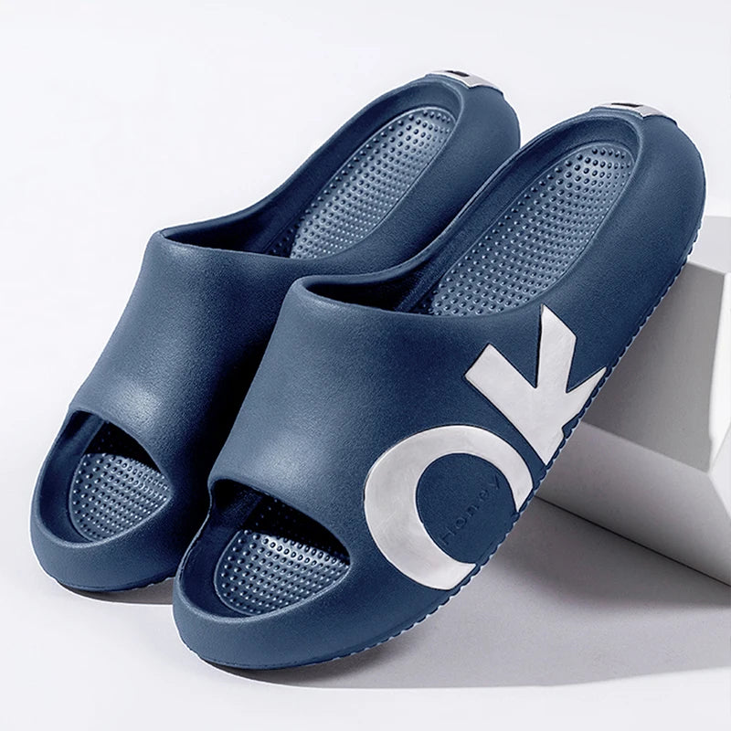 Men's sandals and slippers, printed with letters, casual and fashionable anti slip open toe thick sole slippers, suitable for in
