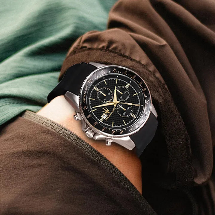 Original gold Maserati men's watch sports leisure luxury Shi Ying Europe and America large dial black silicone watch.