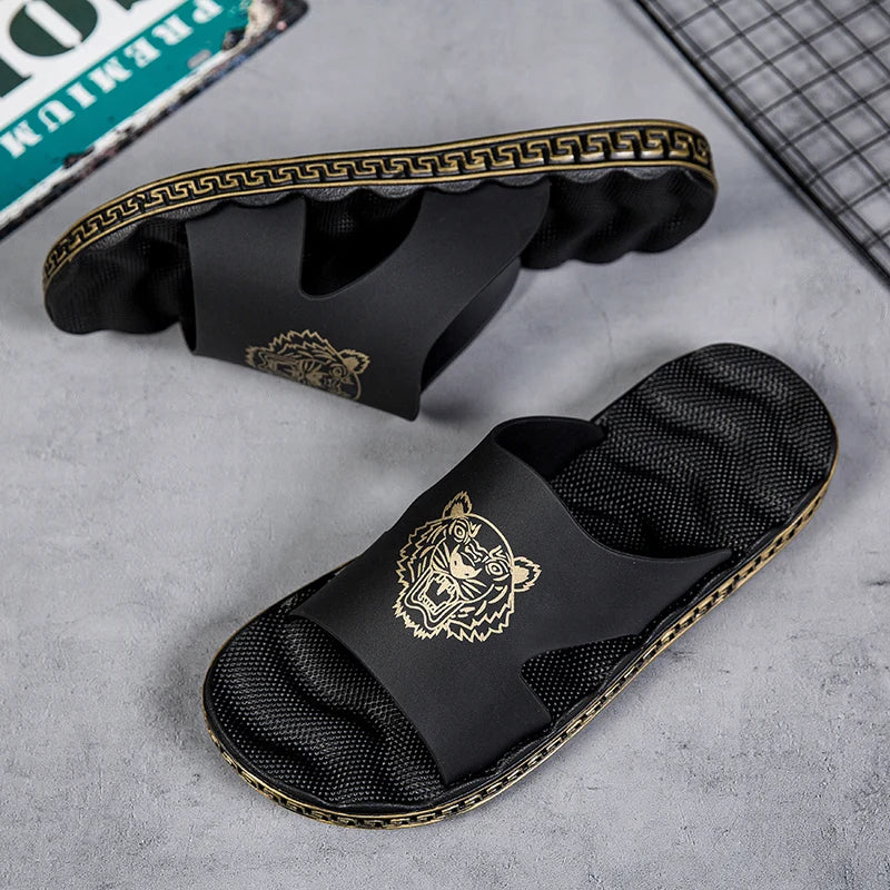 Summer Fashion EVA Men's Slippers Outdoor Lightweight Man Beach Shoes Soft Bottom Indoor Home Slippers Non-Slip Bathroom Slides
