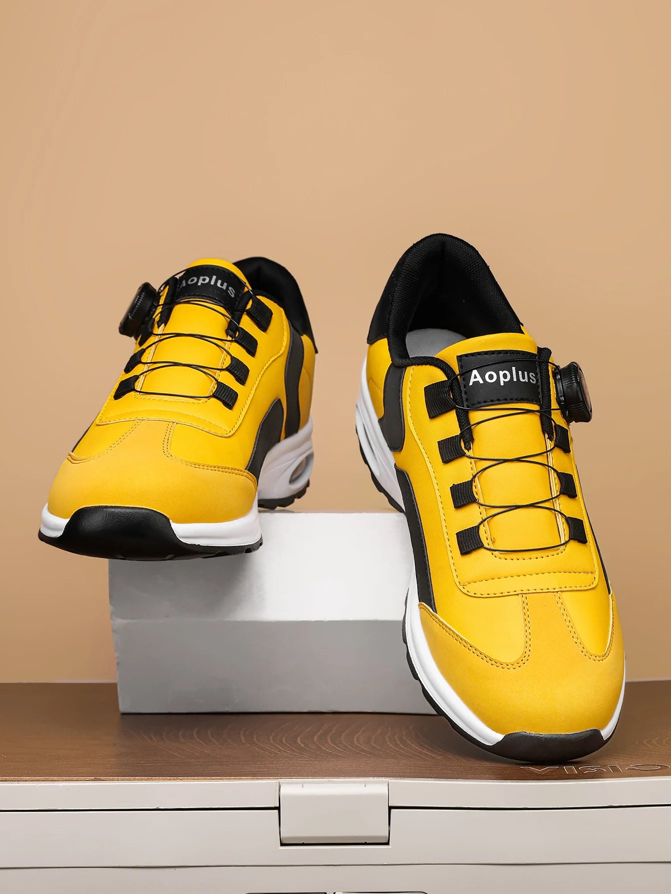 Fashionable Men's sport Casual shoes, lightweight Cycling shoes, Outdoor Walking shoes, Golf shoes, black and White Large size