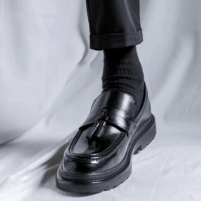 Brand Luxury Tassel Loafers Dress Shoes Men Shoes Black British Style Moccasin Thick Bottom Low Heel Business Formal Mens Shoes