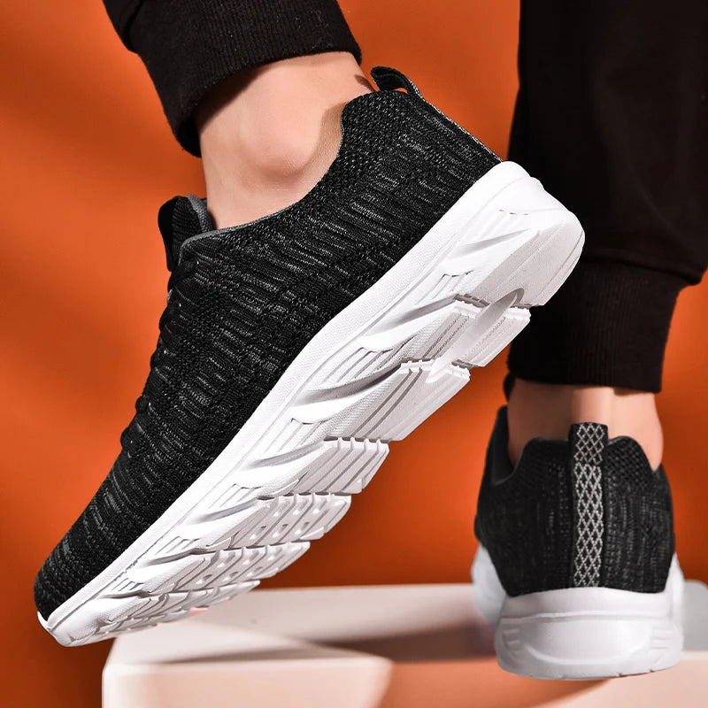 new men's spring and autumn large size breathable casual sports shoes designer flat comfortable lightweight men's shoes