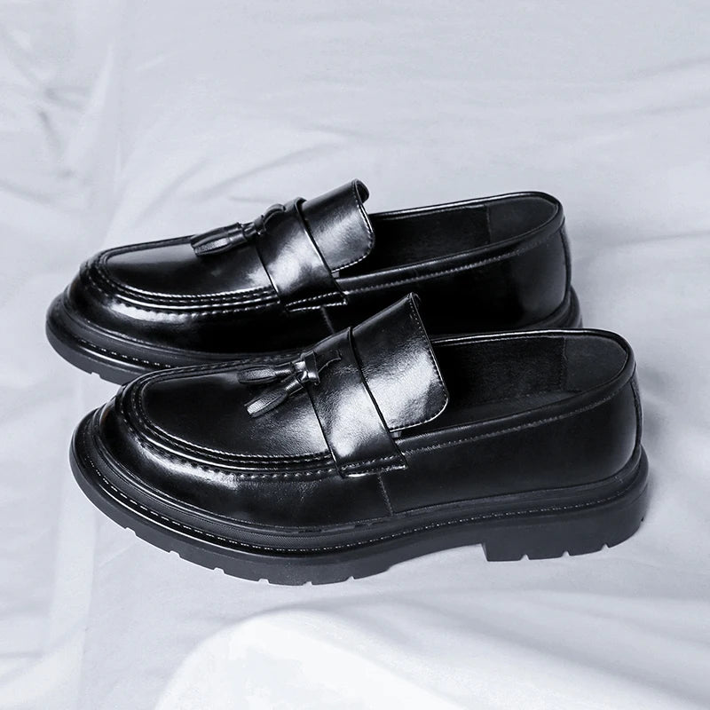 Brand Luxury Tassel Loafers Dress Shoes Men Shoes Black British Style Moccasin Thick Bottom Low Heel Business Formal Mens Shoes