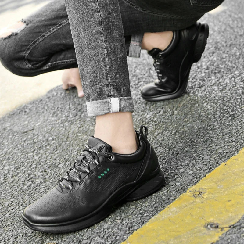 Fashion Men Shoes Men Genuine Leather Shoes Casual Lace-up Shoes Breathable Fashion Sneakers 2022 New