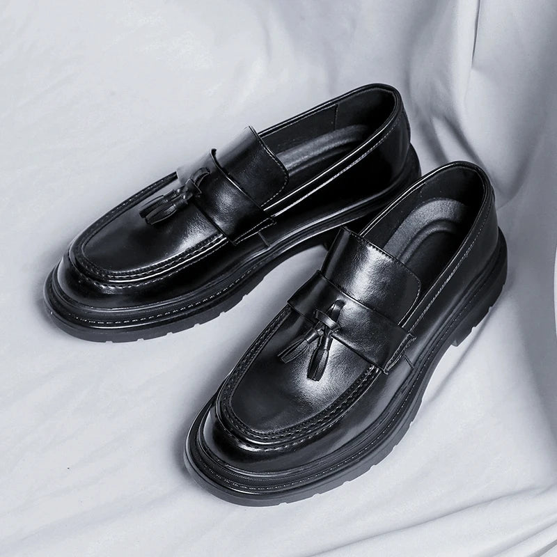 Brand Luxury Tassel Loafers Dress Shoes Men Shoes Black British Style Moccasin Thick Bottom Low Heel Business Formal Mens Shoes
