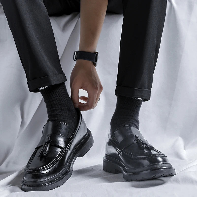 Brand Luxury Tassel Loafers Dress Shoes Men Shoes Black British Style Moccasin Thick Bottom Low Heel Business Formal Mens Shoes