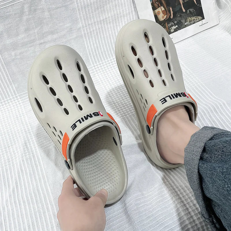 Fashion Men's Beach Sandals Outdoor Clogs Comfortable Indoor Slippers Men Casual Shoes Home Garden Shoes Mens Beach Slippers