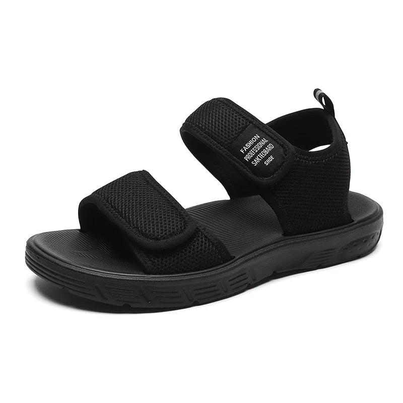 A Pair of New Summer Fashionable Wear-Resistant Casual Shoes, Wear-Resistant Sports Beach Shoes