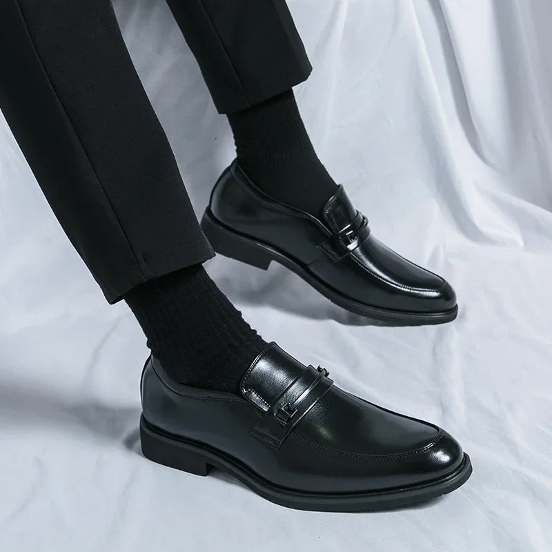 Men 2025 Fashion Loafers Shoes  New Comfy Mens Soft Sole Leather High Quality Style Men Business Thick Bottom Oxford Work Shoes