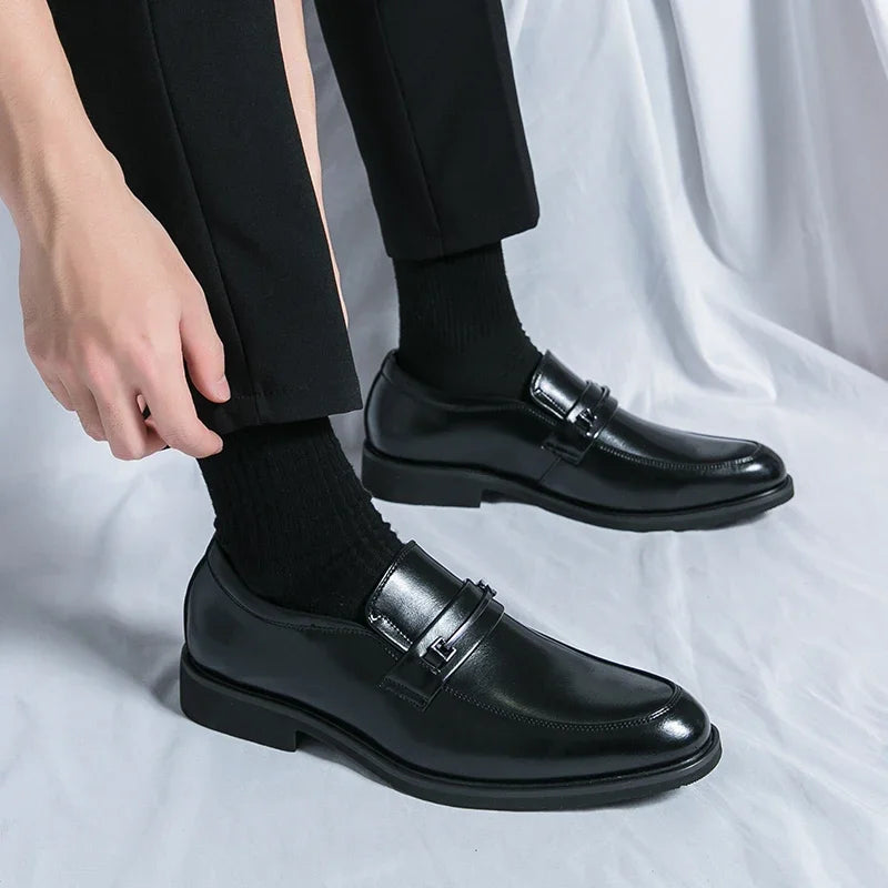 Men 2025 Fashion Loafers Shoes  New Comfy Mens Soft Sole Leather High Quality Style Men Business Thick Bottom Oxford Work Shoes