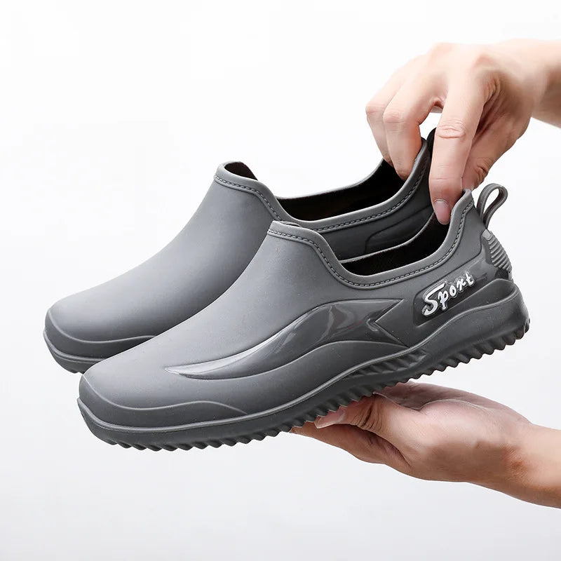 Menanti Slip and Waterproof Shoeskitchen Work Shoes,men's Labor Protection Shoes,rain Shoes,versatile for Wearing on The Outside