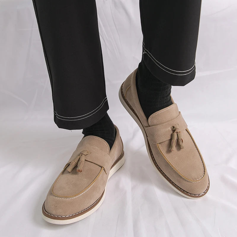 New Fashion Tassel Leather Men Shoes Slip On Loafers Classic Patchwork Suede Dress Shoes Man Daily Wedding Party Shoes for Man