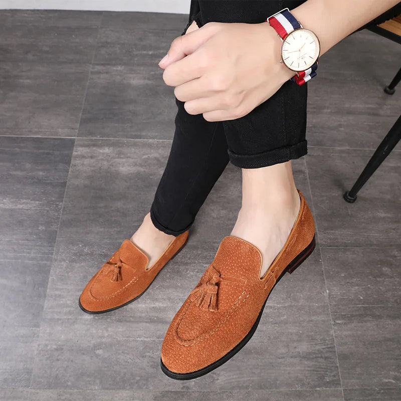 Fashion Men's Casual Shoes Suede Leather Slip-on Mens Trendy Tassels Classic Loafers Moccasins Men Party Wedding Driving Flats