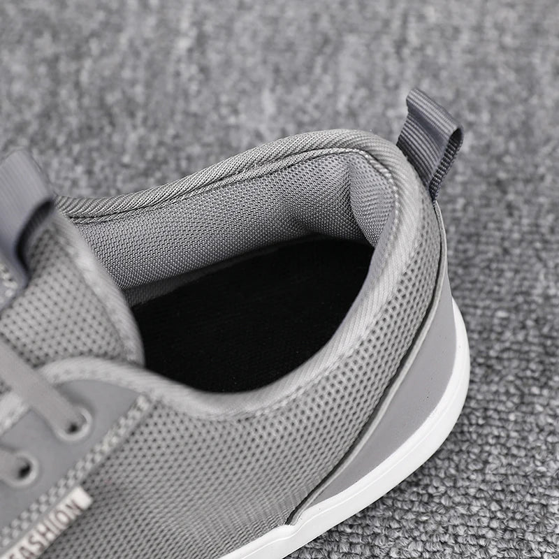 Outdoor Hiking Men's Shoes Fashionable Mesh Breathable Lightweight Sports Shoes Daily Casual Versatile Light Men's Walking Shoes