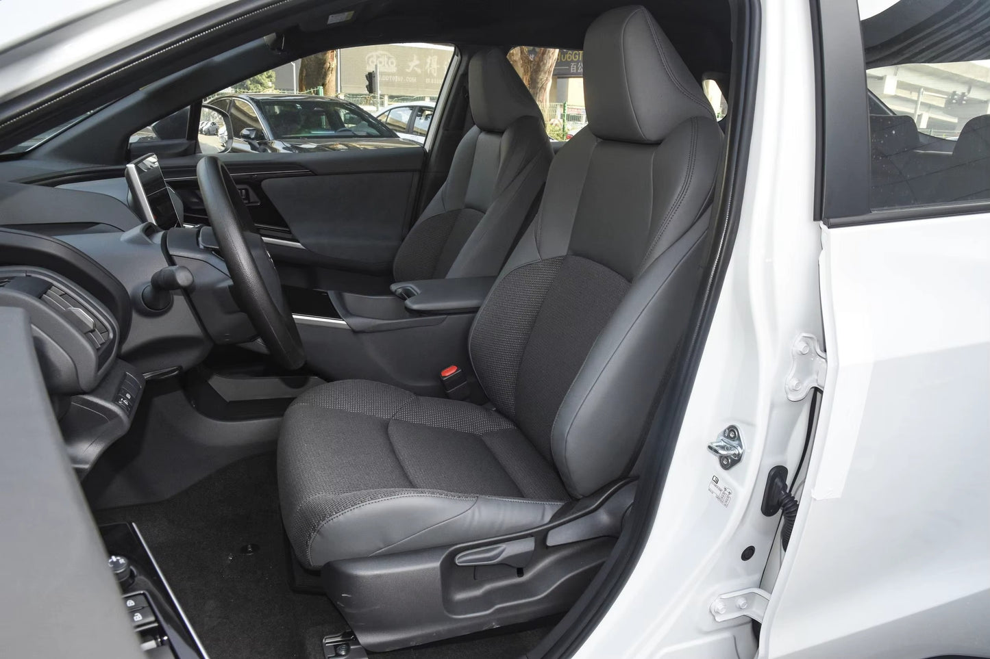 Yota 2025 204hp 160km/h 615kmCLTC Ev Suv Car Best Cheap Electric Car