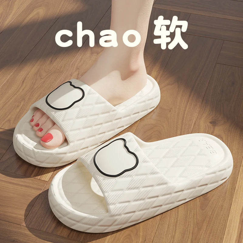 Thick Sole Summer Beach Slides Mens Bath Anti-Slip Slipper Large Size 49 Soft Sandals Fashion Women Flip-Flops Cartoon Bear Shoe