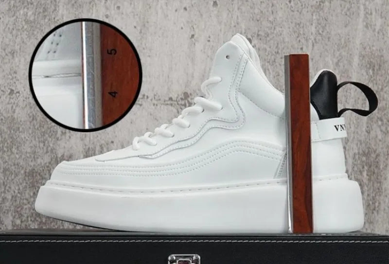 2025 Spring New Men Breathable White Soft Leather Shoes Korean Edition Campus Bread Shoes Fashion Casual Sports Running Sneakers