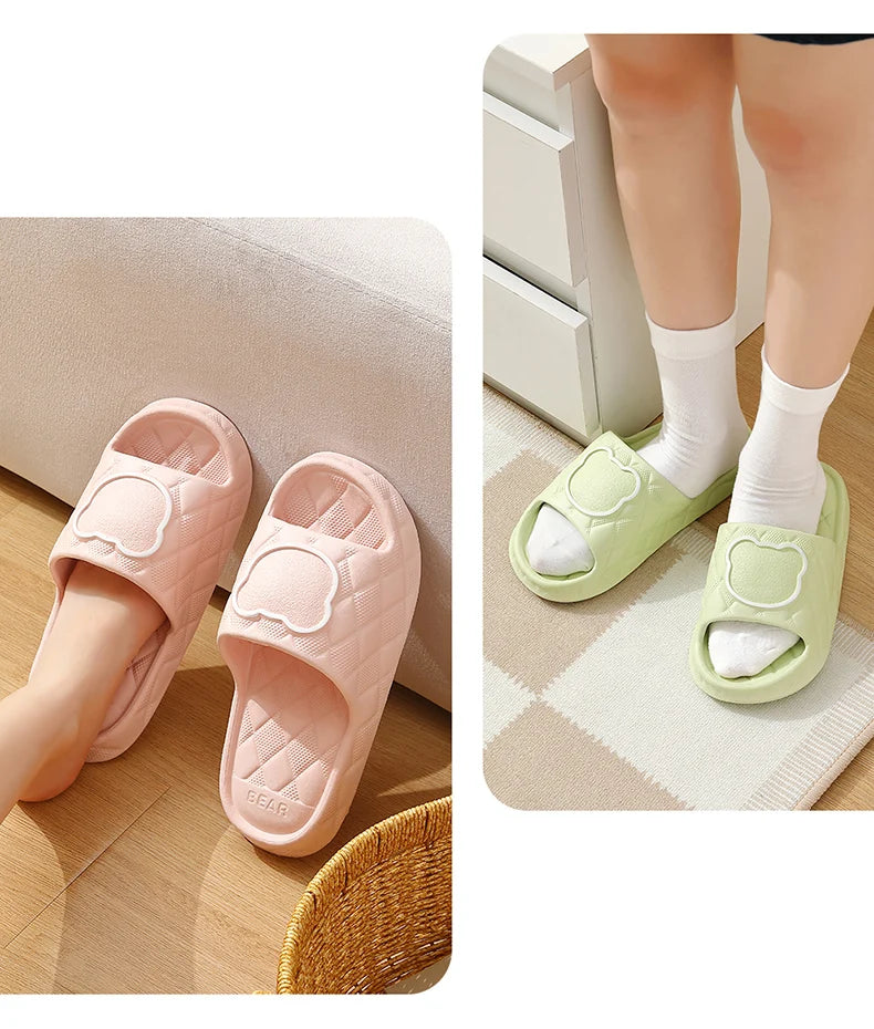 Thick Sole Summer Beach Slides Mens Bath Anti-Slip Slipper Large Size 49 Soft Sandals Fashion Women Flip-Flops Cartoon Bear Shoe