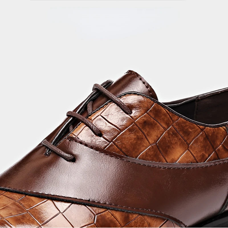 Designer Men's Dress Shoes Luxury Retro Oxford Shoes for Men Pointed Toe Lace-up Business Flats Brogue Wedding Party Shoes Male