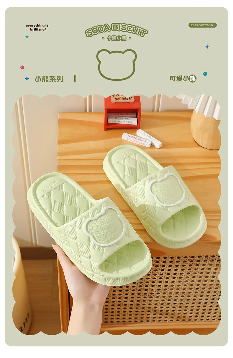 Thick Sole Summer Beach Slides Mens Bath Anti-Slip Slipper Large Size 49 Soft Sandals Fashion Women Flip-Flops Cartoon Bear Shoe