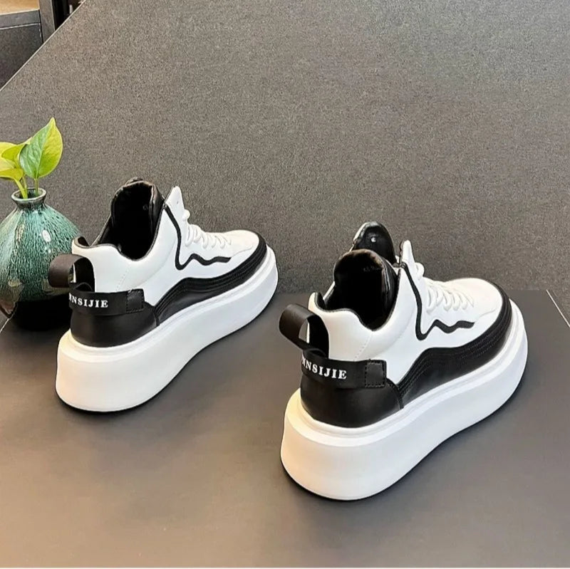 2025 Spring New Men Breathable White Soft Leather Shoes Korean Edition Campus Bread Shoes Fashion Casual Sports Running Sneakers