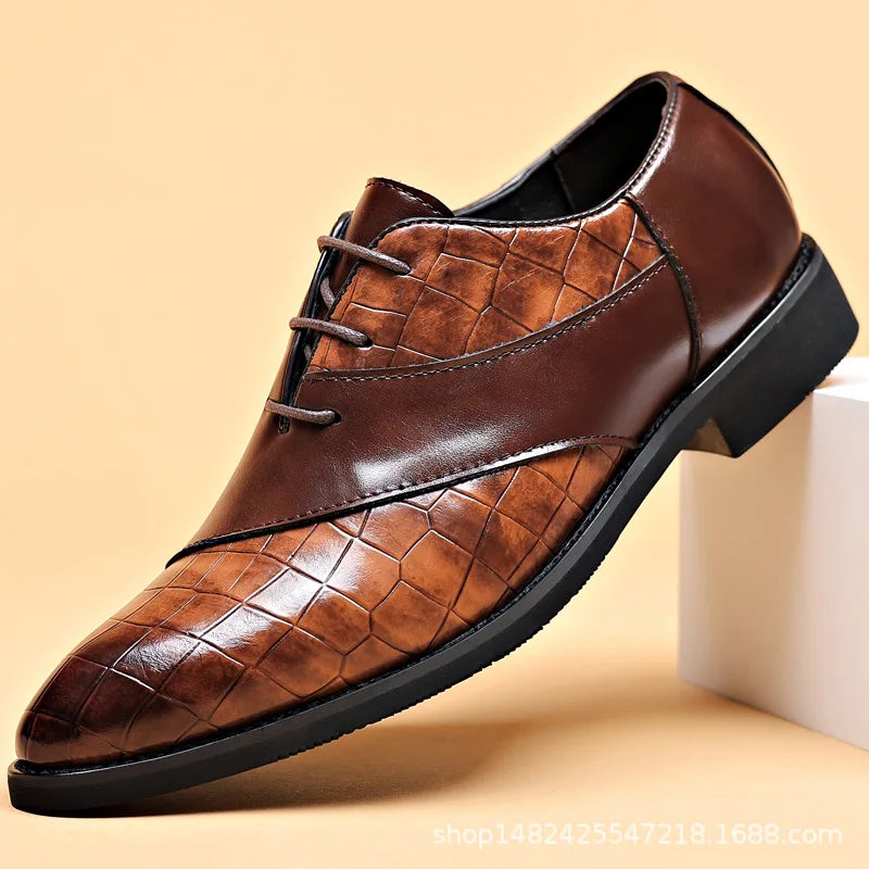Designer Men's Dress Shoes Luxury Retro Oxford Shoes for Men Pointed Toe Lace-up Business Flats Brogue Wedding Party Shoes Male