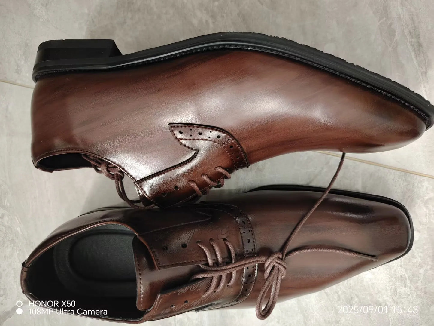 2025 New British Wedding Groom Men's Brock Business Pointed Leather  Formal Oxford Dress Shoes