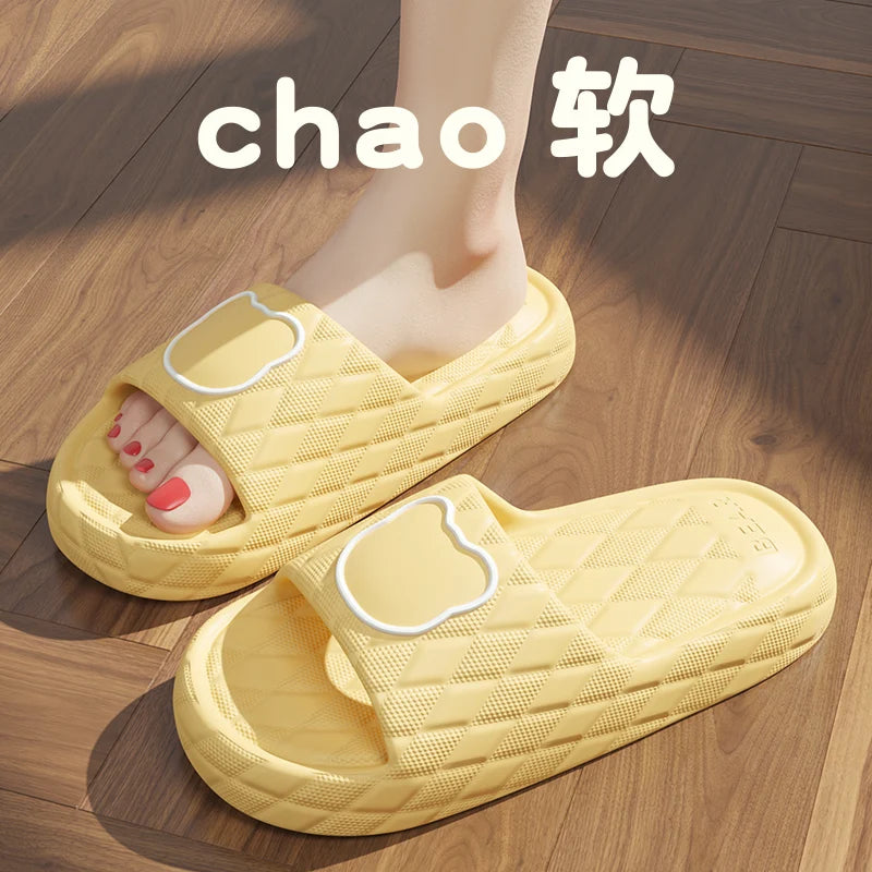 Thick Sole Summer Beach Slides Mens Bath Anti-Slip Slipper Large Size 49 Soft Sandals Fashion Women Flip-Flops Cartoon Bear Shoe