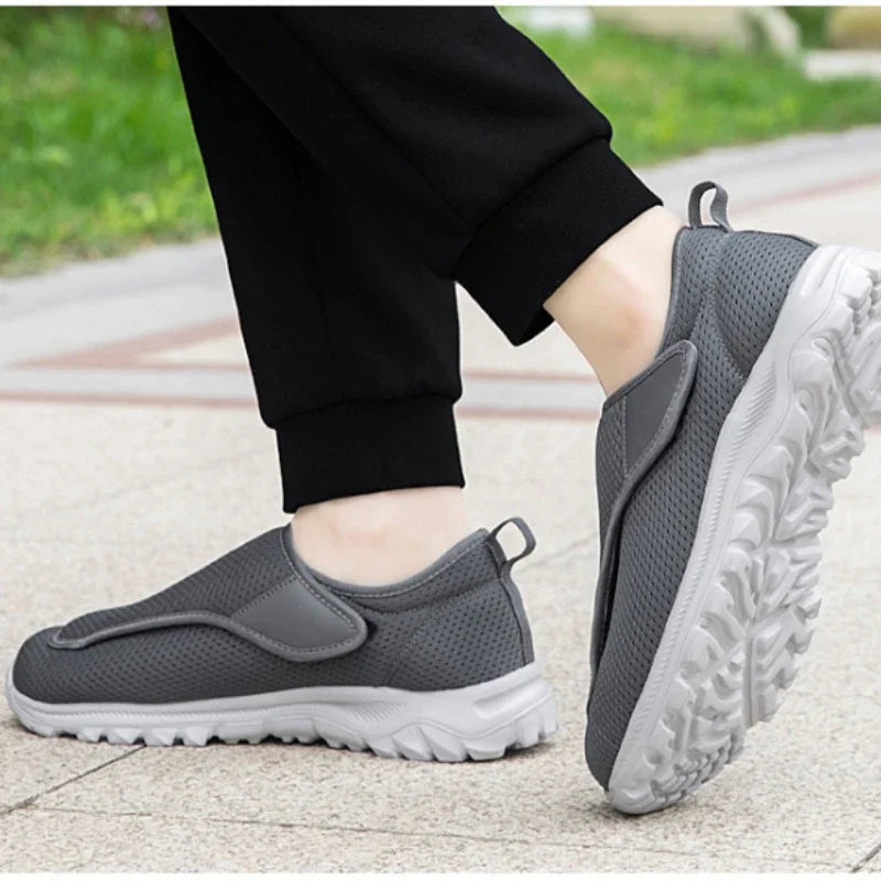XIHAHA Couple Sneaker Extra Wide Men Women Diabetic Shoes Adjustable Walking Shoe for Elderly Orthopedics Wide Feet Swollen