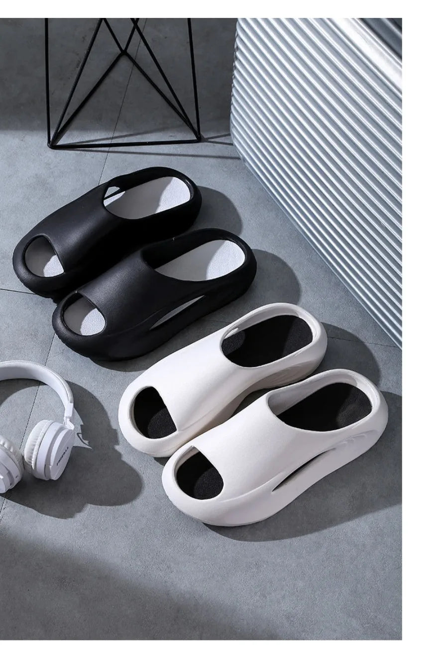 Men's Slippers Summer Outwear 2024 New Indoor Home Couple Anti slip Space Feeling Sports Slippers Men's