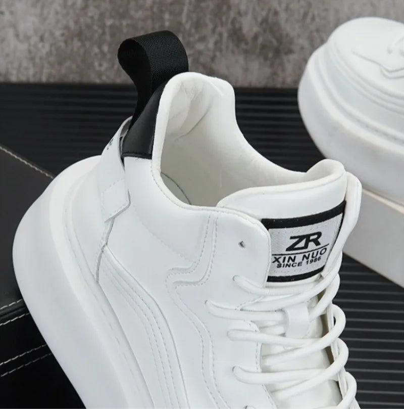 2025 Spring New Men Breathable White Soft Leather Shoes Korean Edition Campus Bread Shoes Fashion Casual Sports Running Sneakers