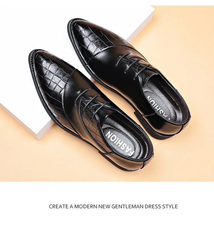 Designer Men's Dress Shoes Luxury Retro Oxford Shoes for Men Pointed Toe Lace-up Business Flats Brogue Wedding Party Shoes Male