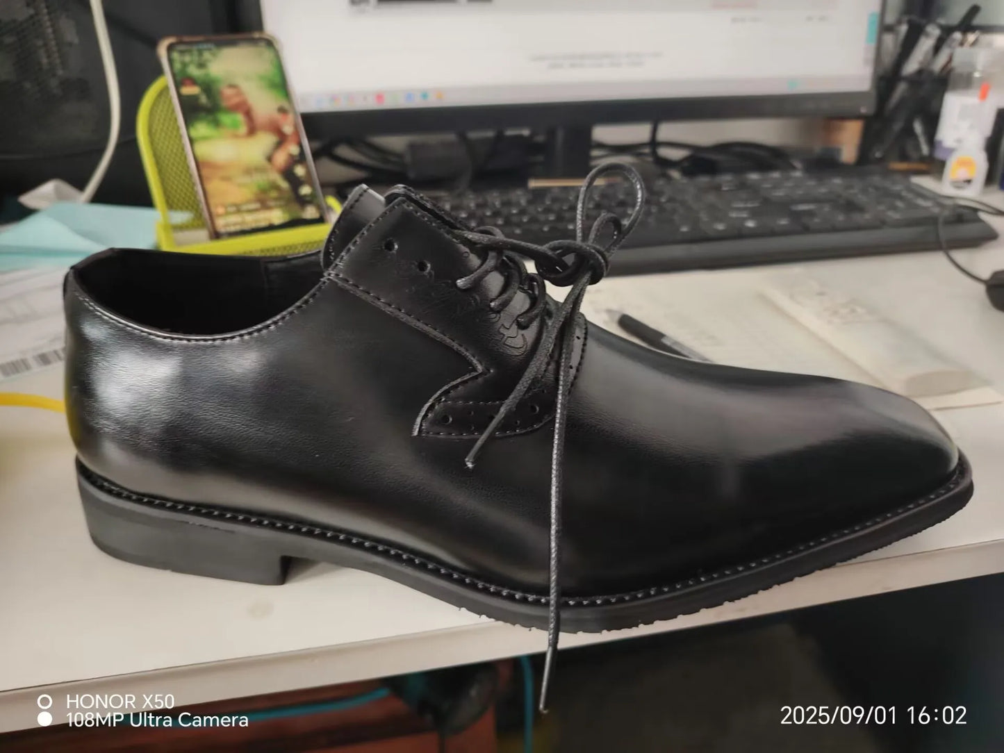 2025 New British Wedding Groom Men's Brock Business Pointed Leather  Formal Oxford Dress Shoes
