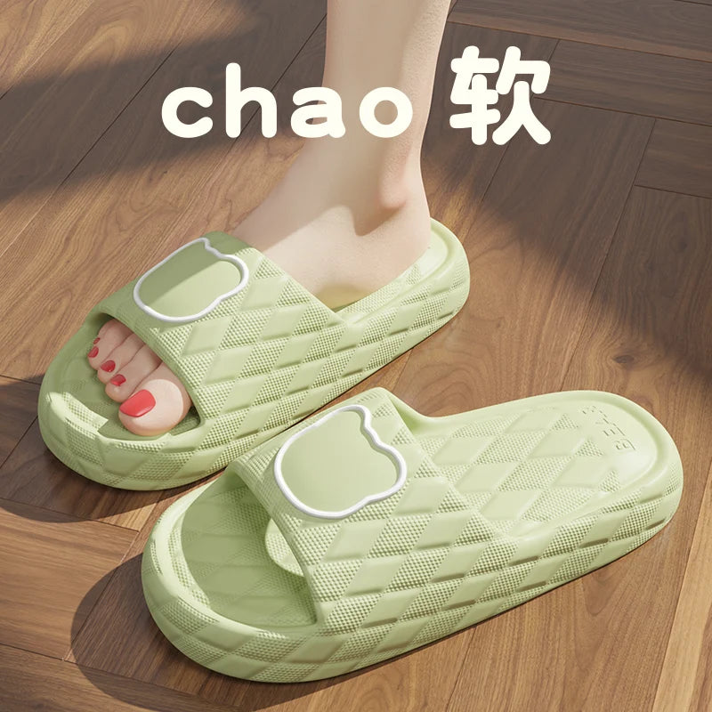 Thick Sole Summer Beach Slides Mens Bath Anti-Slip Slipper Large Size 49 Soft Sandals Fashion Women Flip-Flops Cartoon Bear Shoe