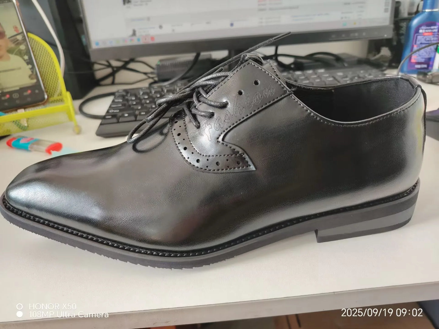 2025 New British Wedding Groom Men's Brock Business Pointed Leather  Formal Oxford Dress Shoes
