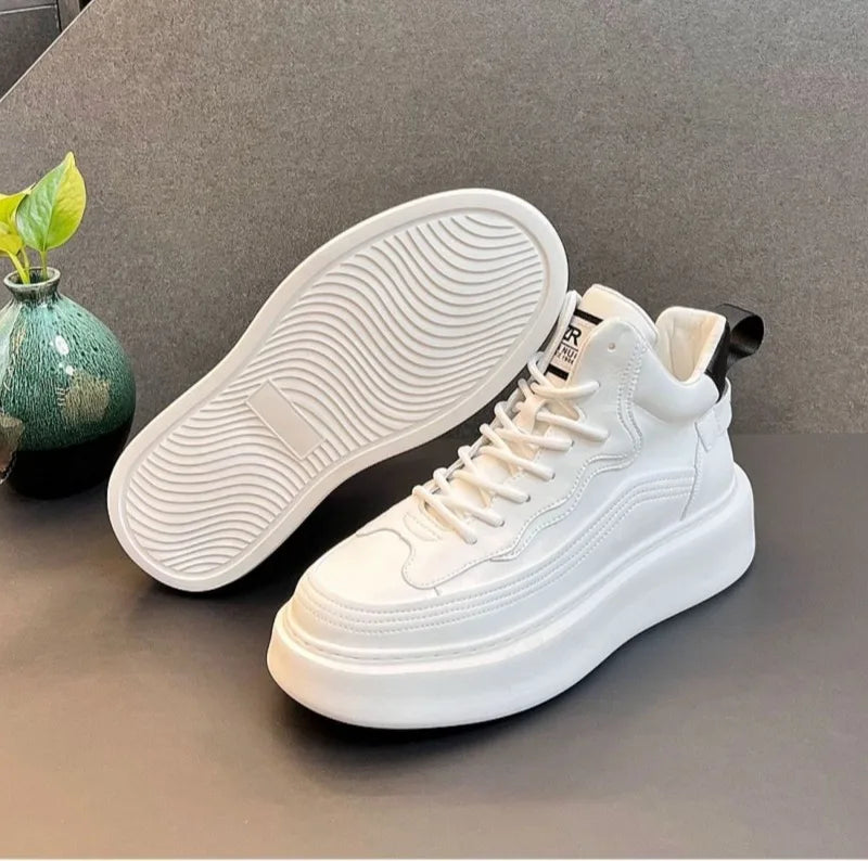 2025 Spring New Men Breathable White Soft Leather Shoes Korean Edition Campus Bread Shoes Fashion Casual Sports Running Sneakers