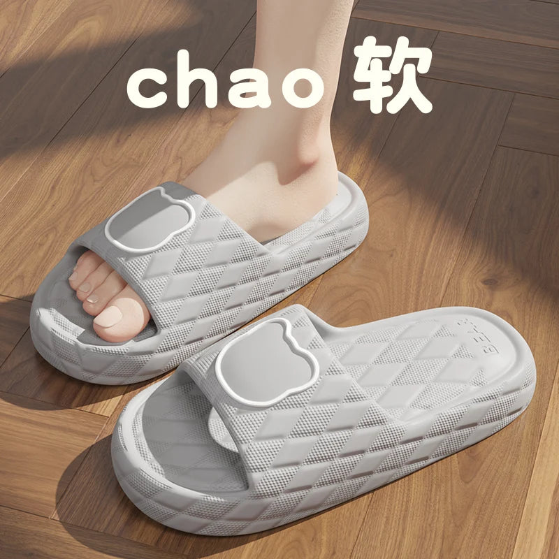 Thick Sole Summer Beach Slides Mens Bath Anti-Slip Slipper Large Size 49 Soft Sandals Fashion Women Flip-Flops Cartoon Bear Shoe