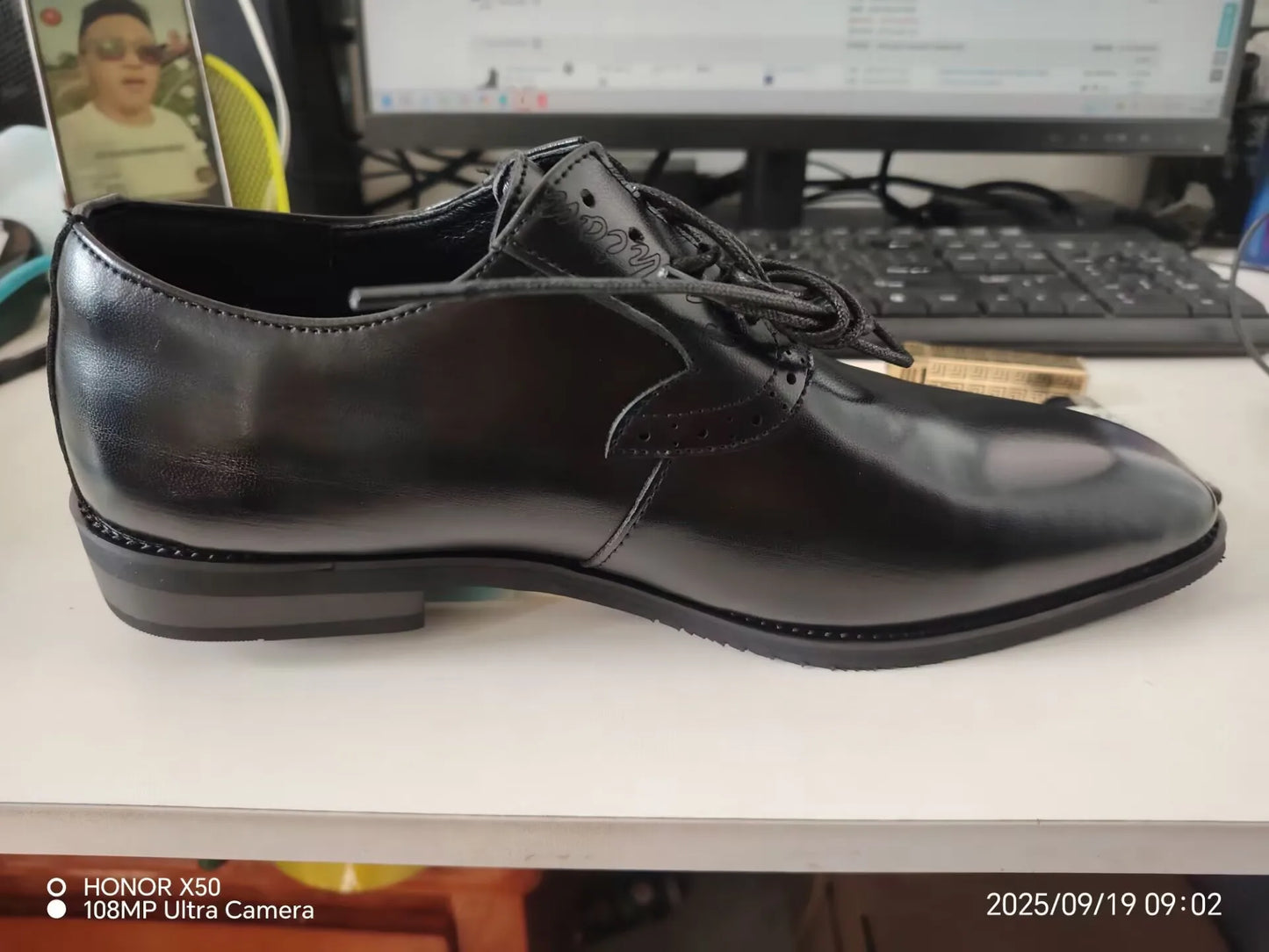 2025 New British Wedding Groom Men's Brock Business Pointed Leather  Formal Oxford Dress Shoes