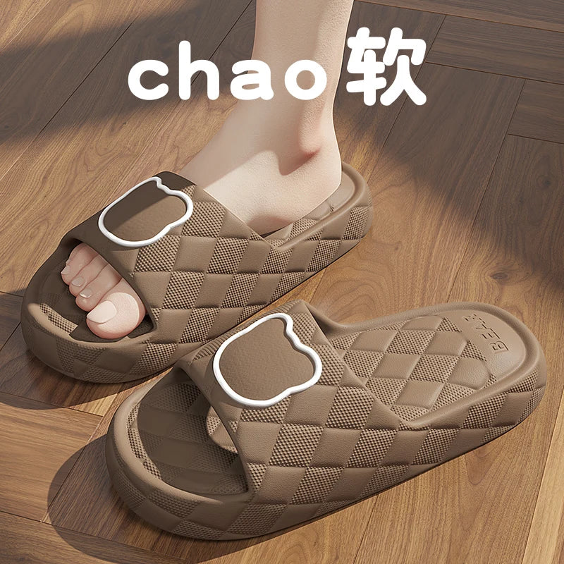 Thick Sole Summer Beach Slides Mens Bath Anti-Slip Slipper Large Size 49 Soft Sandals Fashion Women Flip-Flops Cartoon Bear Shoe